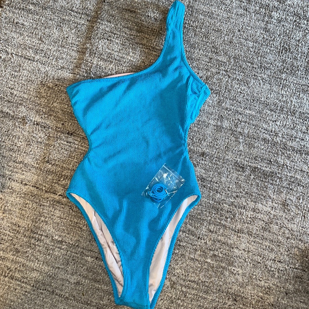 TARGET SWIM
